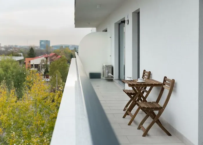 The Shades Of Grey-Tranquil 4Th-Floor Apartment Baneasa Area