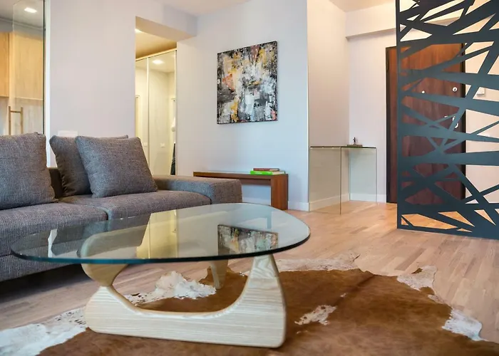 The Shades Of Grey-Tranquil 4Th-Floor Apartment Baneasa Area
