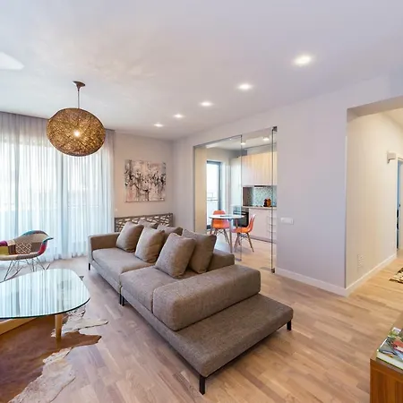 בוקרשט The Shades Of Grey-Tranquil 4Th-Floor Apartment Baneasa Area מראה חיצוני תמונה