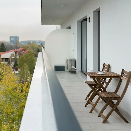 בוקרשט The Shades Of Grey-Tranquil 4Th-Floor Apartment Baneasa Area מראה חיצוני תמונה