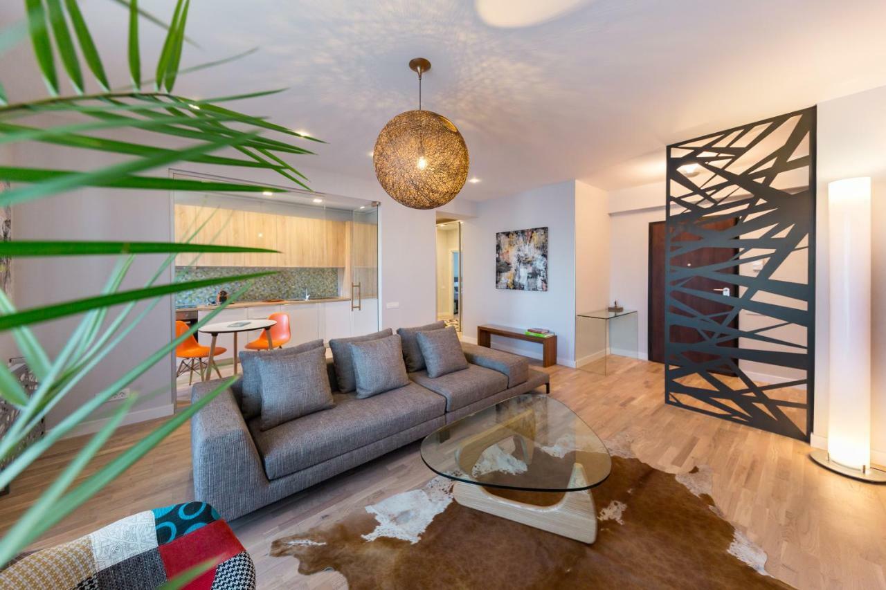 The Shades Of Grey-tranquil 4th-floor Baneasa Area Apartamento Bucarest