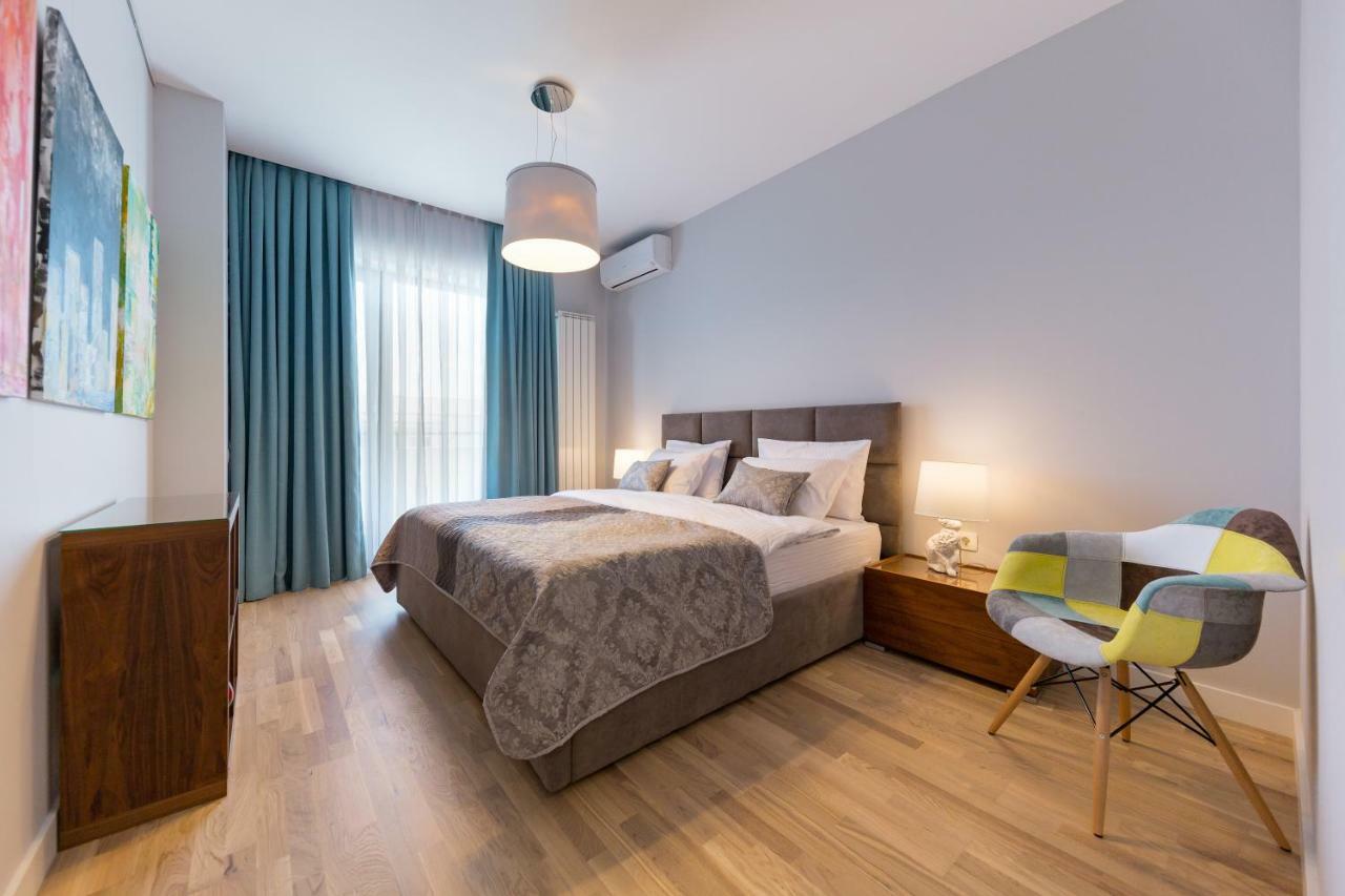 The Shades Of Grey-tranquil 4th-floor Baneasa Area Apartamento Bucarest